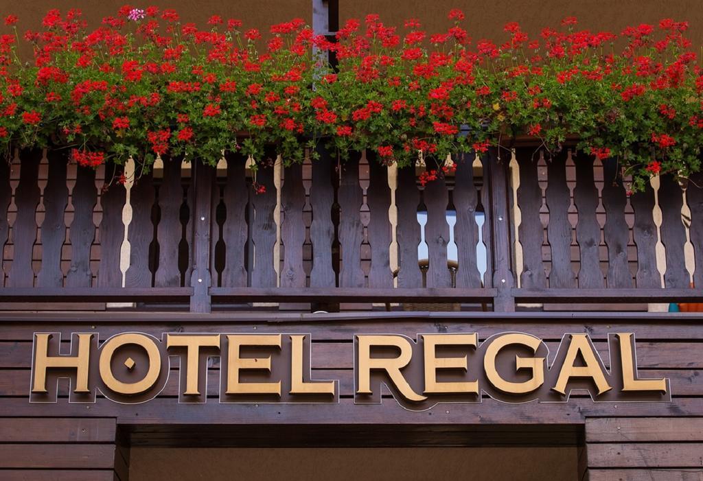 Hotel Regal シナヤ エクステリア 写真